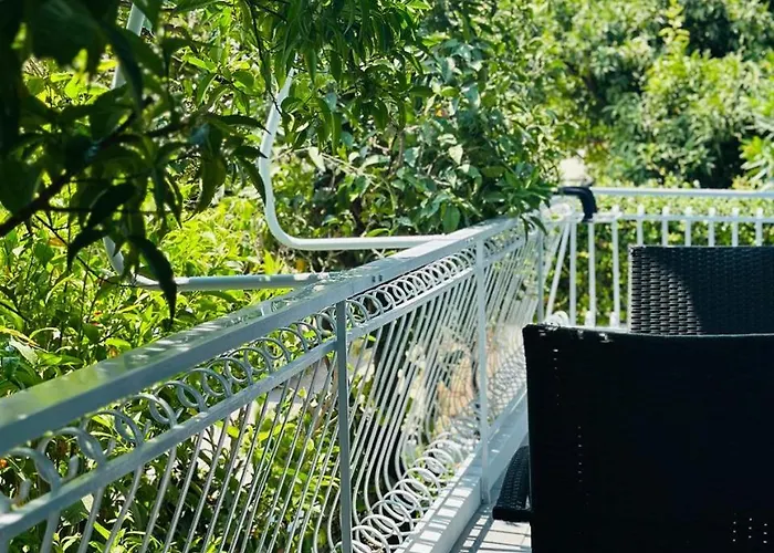 Sotiris Mandarin House Apartman